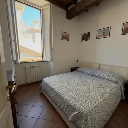 Lägenhet Finestre Sul Tevere *